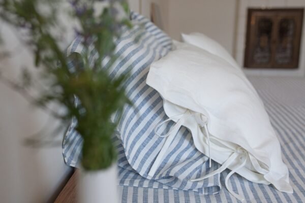 linen pillowcases