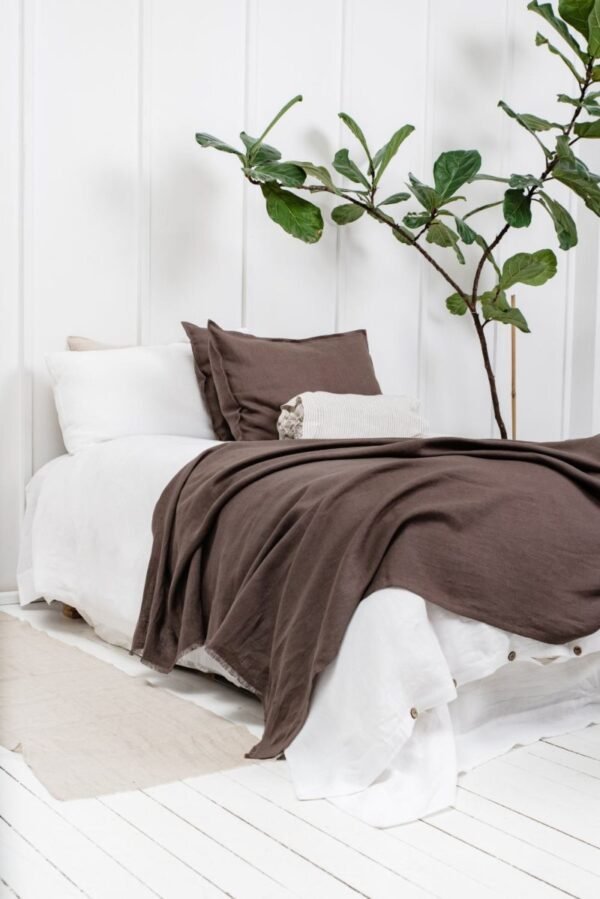 Linen Brown Throw