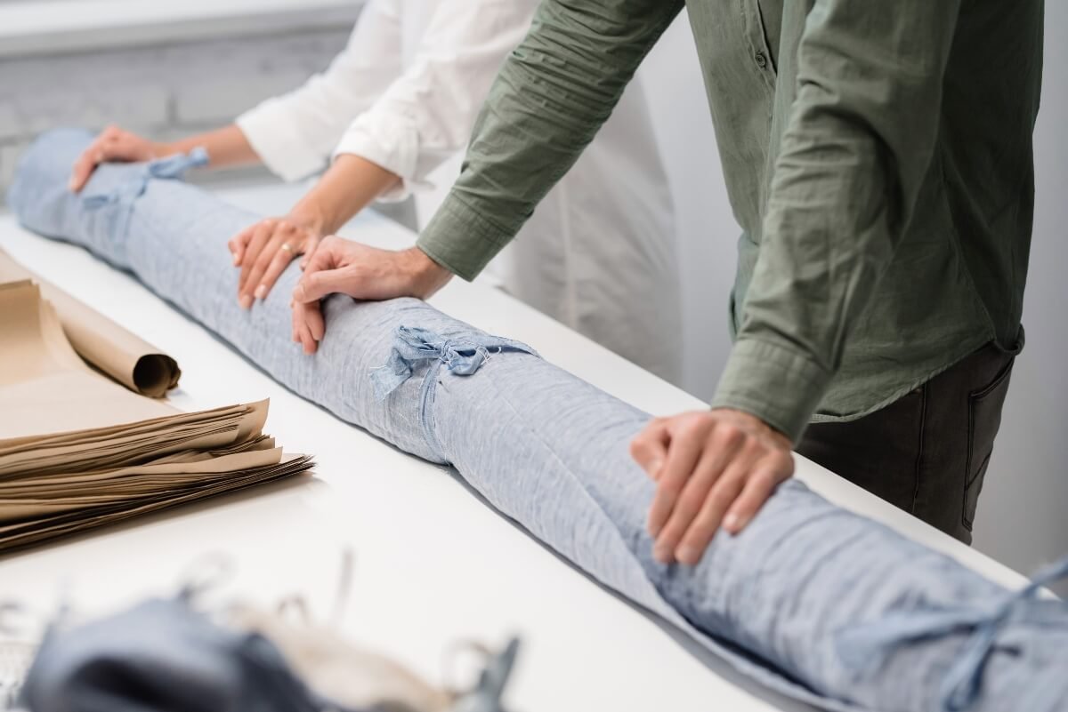 how is linen fabric made